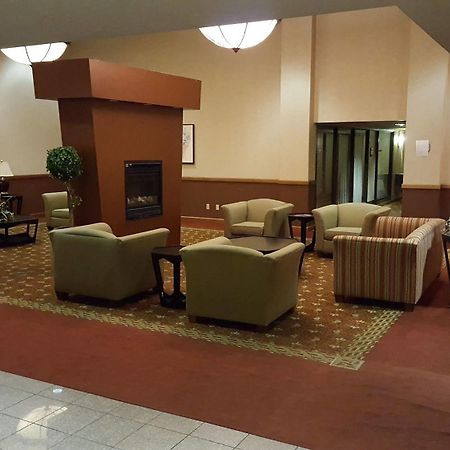 Rodeway Inn Акрън Екстериор снимка